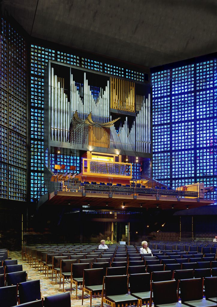 die Orgel der Kaiser Wilhelm Gedächtniskirche in Berlin, Berlin, Deutschland