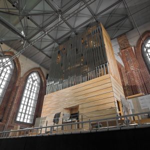 Konzertkirche Neubrandenburg - Prospektansicht der Orgel - Weitwinkelaufnahme